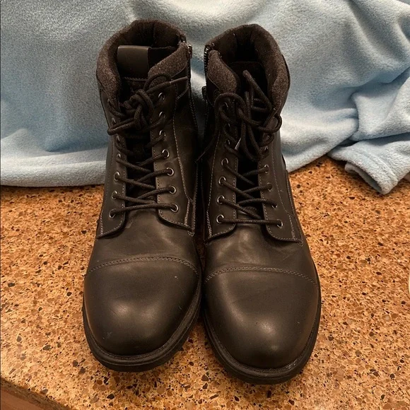 Men's Express Boots SZ 11 - Picture 2 of 6